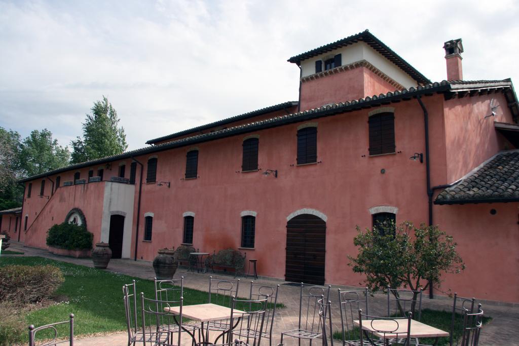 Agriturismo Il Molino Antico - 5 Girasoli Spoleto Exterior foto